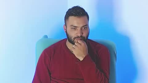 Stiven - online show from November 2025 06:51:02 AM