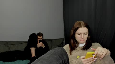 Lisa and Robert  i am online all days 900 am GMT3   online show from December 2024 03:42:02 PM