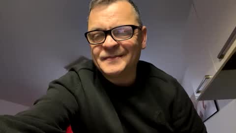 robert_tino online show from January 2026 08:40:02 AM