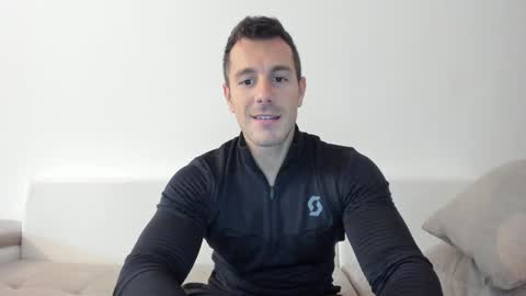 roberto4ever online show from October 2025 11:10:01 AM