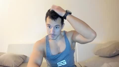 roberto4ever online show from December 2025 03:06:01 PM