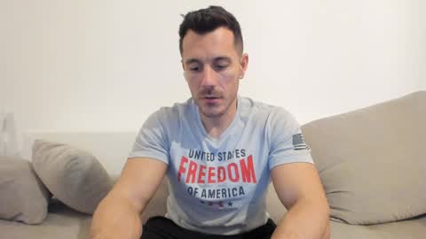 roberto4ever online show from March 2026 04:40:02 PM