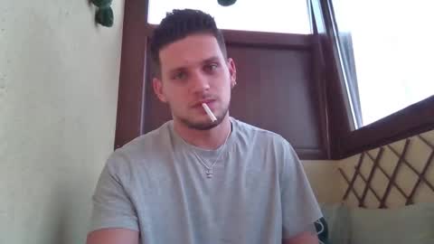 Roberto online show from December 2025 05:46:01 AM