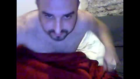 Snapshot of robertoredo chatting on December 2024 08:42:02 PM Roberto online show from December 2024 08:42:02 PM