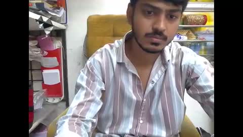 Robertsalia online show from September 2025 12:21:01 PM