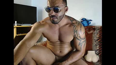 Snapshot of robertuxx chatting on January 2025 06:59:02 PM BRAZILIAN BOY online show from January 2025 06:59:02 PM
