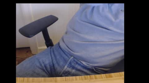 Snapshot of robidan6923 chatting on February 2025 02:04:02 PM robidan6923 online show from February 2025 02:04:02 PM