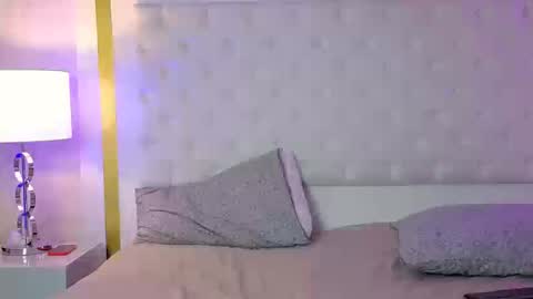 robin D online show from September 2025 01:44:02 PM