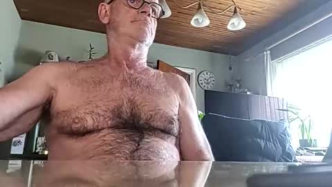 Snapshot of robke1966 chatting on February 2026 08:04:02 AM robke1966 online show from February 2026 08:04:02 AM