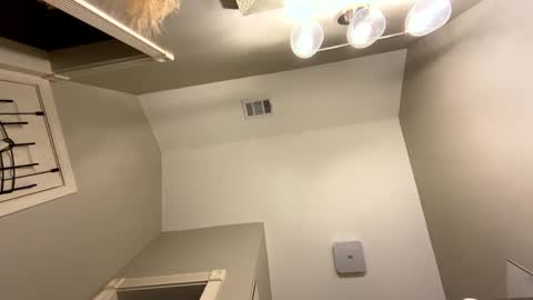 roblatino12 online show from February 2025 10:18:01 PM