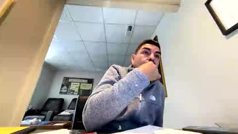 roblatino12 online show from November 2025 03:33:01 PM