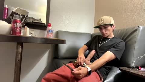 Rob witha 8 online show from October 2025 11:27:02 PM