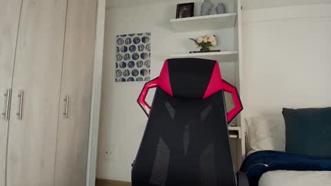 roby_millerr online show from January 2026 11:18:01 PM