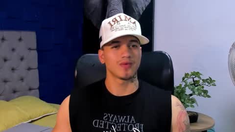 rocco_santos online show from October 2025 01:16:02 AM