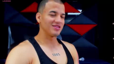 rocco_santos online show from February 2026 06:59:02 PM