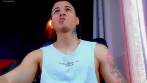 Snapshot of rocco_santos chatting on May 2026 06:38:01 PM rocco_santos online show from May 2026 06:38:01 PM