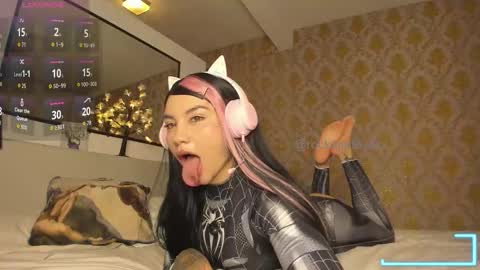 Samantha Estephania  online show from February 2026 03:39:01 AM