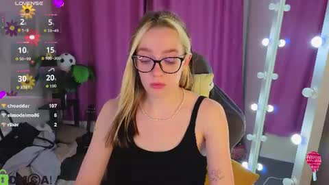 Snapshot of rockett_bunny chatting on June 2026 05:12:01 AM Rockett online show from June 2026 05:12:01 AM