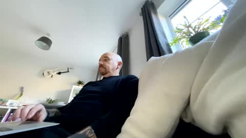 Joey online show from February 2025 09:22:01 AM