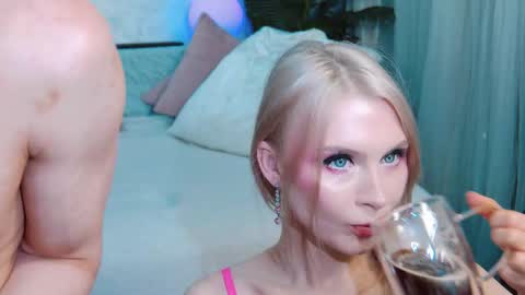 Lina and Den online show from November 2025 05:35:02 AM