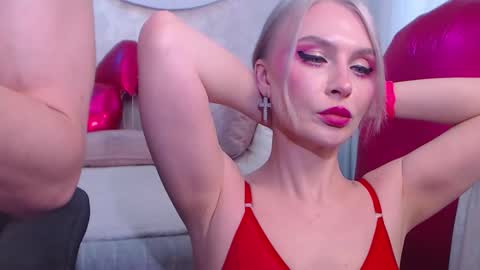 Lina and Den online show from February 2026 07:04:01 AM