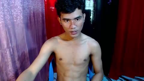 Snapshot of roianboyyy chatting on May 2026 11:13:01 PM roianboyyy online show from May 2026 11:13:01 PM
