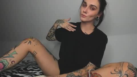 Snapshot of rokiinbaby chatting on December 2024 09:08:01 PM rokiinbaby online show from December 2024 09:08:01 PM