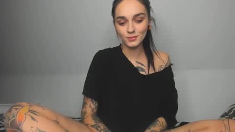 Snapshot of rokiinbaby chatting on January 2025 09:09:02 PM rokiinbaby online show from January 2025 09:09:02 PM