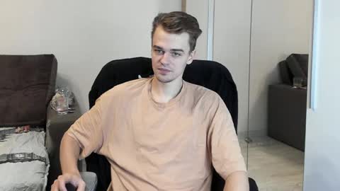 taylor fox online show from February 2025 05:11:02 PM