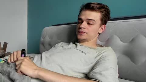 taylor fox online show from September 2025 11:56:02 AM