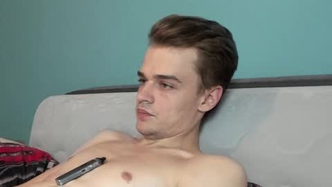 taylor fox online show from September 2025 10:24:02 PM