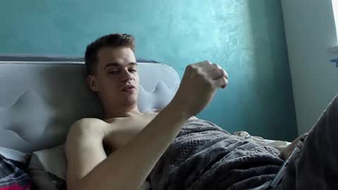 taylor fox online show from October 2025 10:25:01 AM