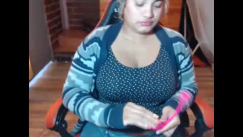 Snapshot of rokyhilary chatting on April 2026 03:42:02 PM jesabel online show from April 2026 03:42:02 PM