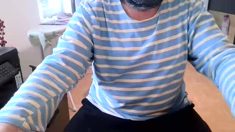 Snapshot of rolandloser1000 chatting on January 2025 09:59:02 AM rolandloser1000 online show from January 2025 09:59:02 AM