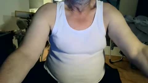 Snapshot of rolandloser1000 chatting on February 2025 09:22:01 PM rolandloser1000 online show from February 2025 09:22:01 PM