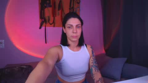 Snapshot of rollamoonshine chatting on June 2026 06:40:01 PM rollamoonshine online show from June 2026 06:40:01 PM