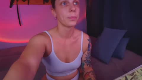 Snapshot of rollamoonshine chatting on June 2026 07:06:02 PM rollamoonshine online show from June 2026 07:06:02 PM