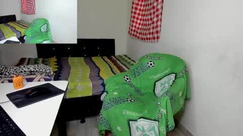 Snapshot of rolling_05 chatting on May 2026 09:54:02 PM rolling_05 online show from May 2026 09:54:02 PM