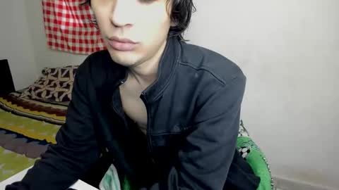 Snapshot of rolling_05 chatting on May 2026 07:09:02 PM rolling_05 online show from May 2026 07:09:02 PM