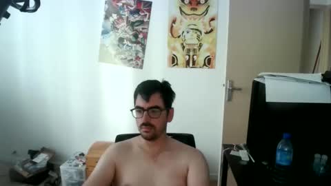 Snapshot of romainb72 chatting on May 2026 08:12:02 AM romainb72 online show from May 2026 08:12:02 AM