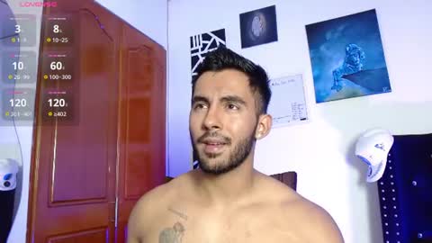 Snapshot of romanpearce_ chatting on June 2026 09:18:02 PM Roman online show from June 2026 09:18:02 PM