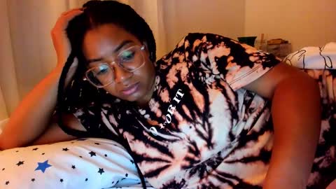 Is A Belle online show from November 2025 04:33:02 AM