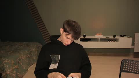 Snapshot of romeo_mercy chatting on December 2024 03:25:02 AM Romeo online show from December 2024 03:25:02 AM