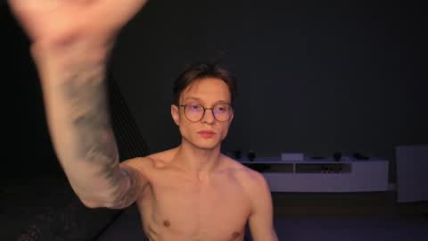 Snapshot of romeo_mercy chatting on December 2024 04:06:02 AM Romeo online show from December 2024 04:06:02 AM