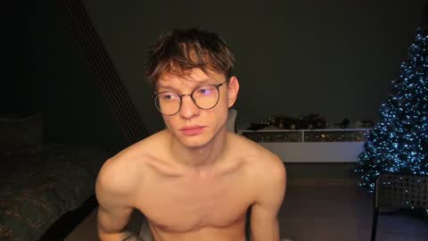 Snapshot of romeo_mercy chatting on January 2025 12:59:01 AM Romeo online show from January 2025 12:59:01 AM