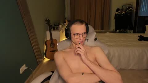 Snapshot of romeo_mercy chatting on January 2025 06:13:01 AM Romeo online show from January 2025 06:13:01 AM