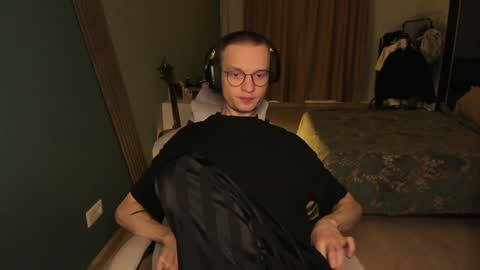 Snapshot of romeo_mercy chatting on January 2025 09:26:02 PM Romeo online show from January 2025 09:26:02 PM