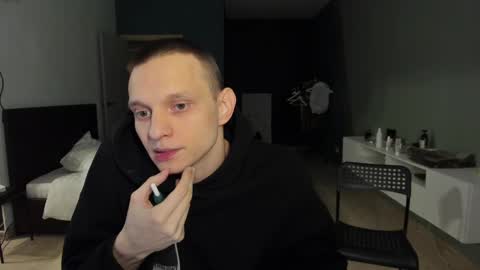 Snapshot of romeo_mercy chatting on February 2025 10:50:02 PM Romeo online show from February 2025 10:50:02 PM