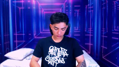 Romeo online show from October 2025 07:16:01 PM