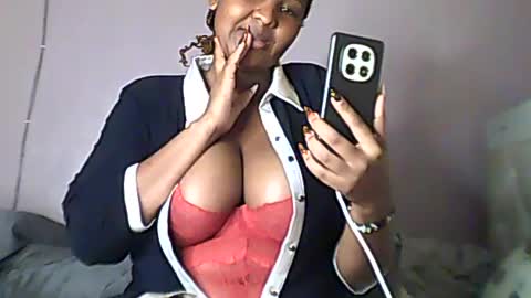 Snapshot of romina_26 chatting on June 2026 11:39:01 PM Romina 26 online show from June 2026 11:39:01 PM